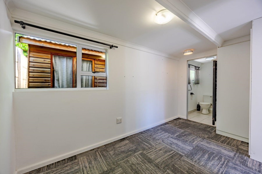 4 Bedroom Property for Sale in Kirstenhof Western Cape